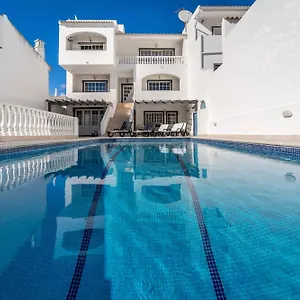  Villa Lemos By Hellovacations